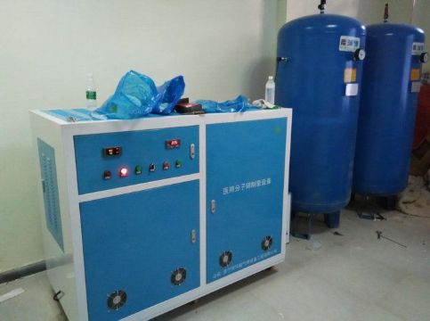 點(diǎn)擊查看詳細(xì)信息<br>標(biāo)題：云南永勝客戶(hù)定制的醫(yī)用分子篩制氧設(shè)備 閱讀次數(shù)：4206